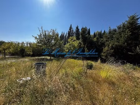 st privat des vieux  très beau terrain de 964 m2 constructible