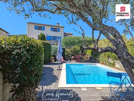 belle propriété avec 3 logements et piscine au coeur des mages (30960)