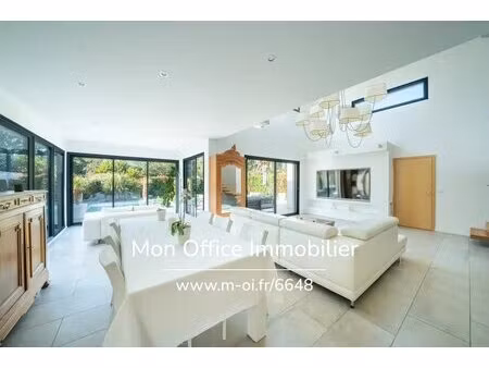 référence : 6648-yan. - villa contemporaine - 4 pièces - piscine - garage
