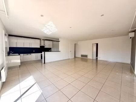 vente villa plain pied 3 faces de type et garage  66300 trouillas.