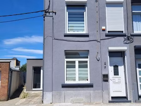 maison à vendre à rue du charnois 7 roux (vbe51788)