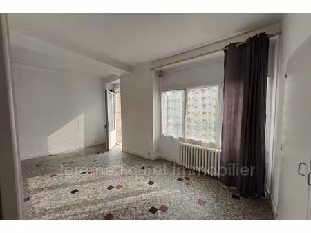 vente appartement 6 pièces 120 m² à montaignac-sur-doustre (19300)  86 000 €