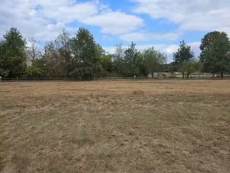 vente terrain 700 m² à la force (24130)  43 750 €
