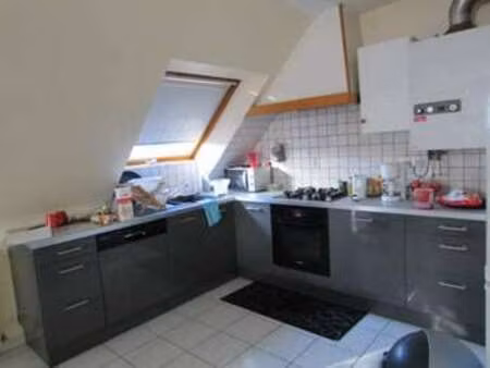 location appartement 3 pièces à guingamp (22200) : à louer 3 pièces / 46m² guingamp