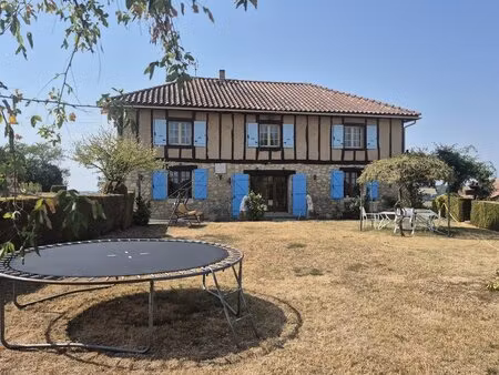 a ordan-larroque  grange en pierre rénovée de 221m2 avec piscine