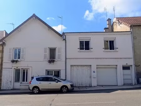 immeuble de rapport avec potentiel d'aménagement supplémentaire entre roanne et marcigny