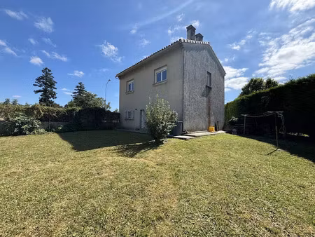 location maison 4 pièces 89 m² à castelnaudary (11400)  750 €