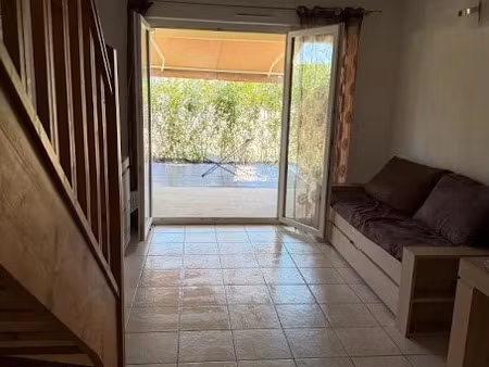 location maison 2 pièces 32 m² à signes (83870)  1 150 €