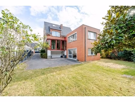 huis te koop in roeselare met 5 slaapkamers