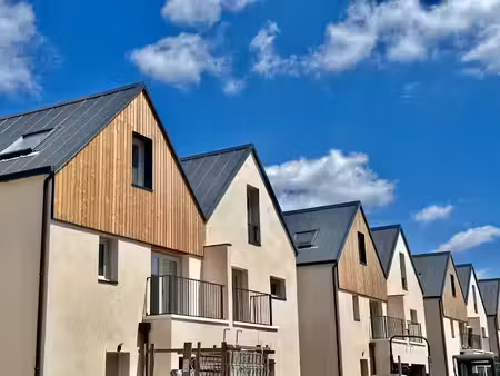 location maison 5 pièces 115 m² à montesson (78360)  2 200 €