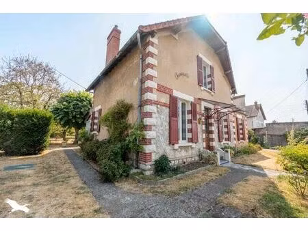 vente maison 5 pièces 138 m² saint-germain-du-puy (18390)