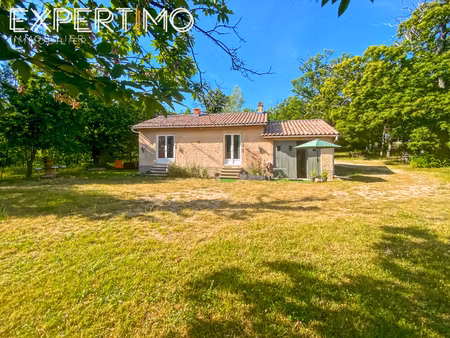 charmante maison avec plus de 3 000 m² de terrain arboré – revest-du-bion
