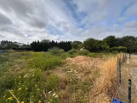 vente terrain  810.00m²  étrépagny