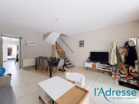 vente maison 4 pièces  76.00m²  ernée