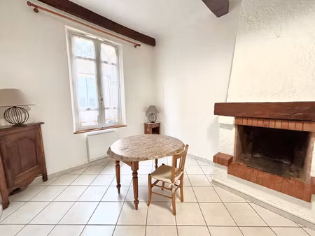 location appartement 3 pièces 58m2 cassis 13260 - 915 € - surface privée