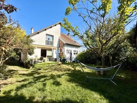 maison de luxe en vente à ormesson-sur-marne  île-de-france