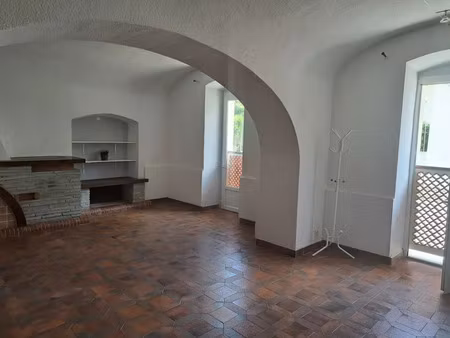 location appartement 3 pièces 73 m² à brando (20222)