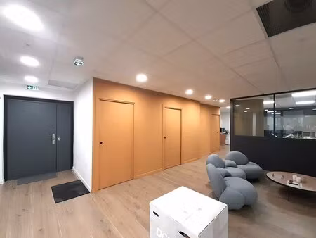 location bureaux 184 m²