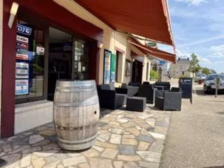 vente bureaux et commerces à durtal (49430) : à vendre / durtal