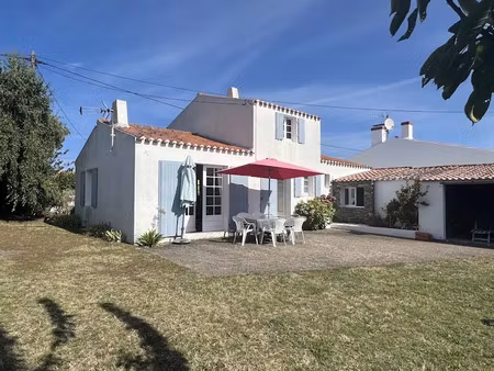 vente maison 6 pièces 107 m² à port joinville (85350)  598 000 €