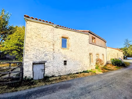 location maison de village 3 pièces  111.12m²  sainte