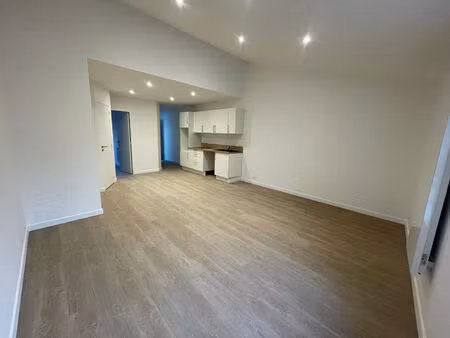location appartement 3 pièces  60.00m²  saint
