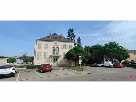 unique ! très grand t2 avec terrasse plein sud