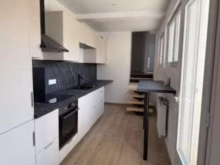location appartement 3 pièces à cholet (49300) : à louer 3 pièces / 51m² cholet