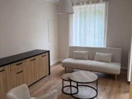 location appartement 2 pièces meublé à paris 18e (75018) : à louer 2 pièces meublé / 47m² 