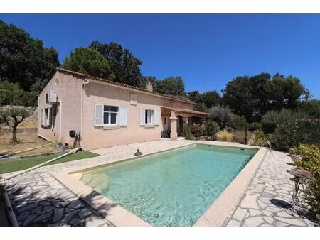 flayosc exclusivite villa 136m2 3 chambres sur terrain 900m2 avec piscine
