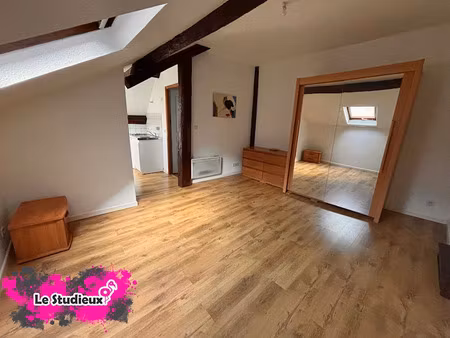 location meublée appartement 1 pièce 26 m² à luxeuil-les-bains (70300)  320 €