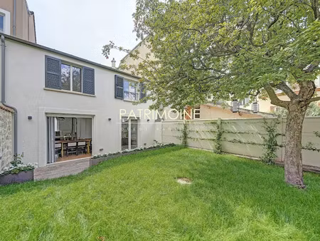 location meublée maison 6 pièces 145 m² à rueil-malmaison (92500)  4 570 €