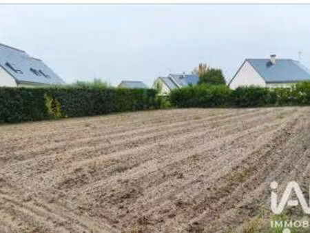 vente terrain à beaufort-en-anjou (49250) : à vendre / 837m² beaufort-en-anjou