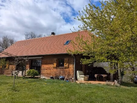 maison en bois à 20 mn de figeac