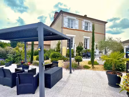 maison au coeur la chapelle montbrandeix 6 pièce(s) 117m2 avec jardin