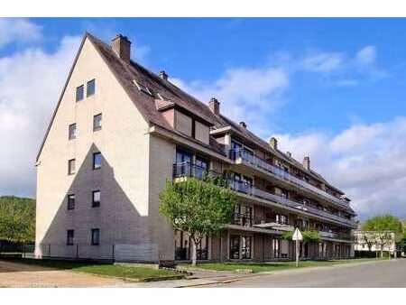 appartement 2 chambres de ± 92 m²  rénové  avec vue dégagée