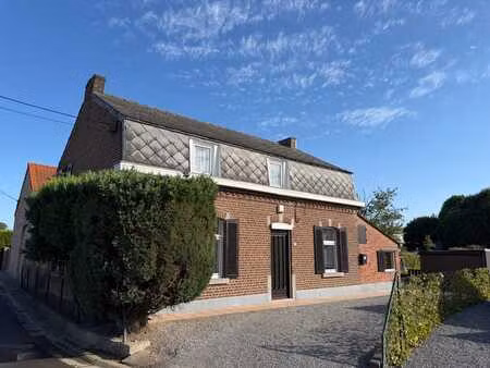 maison 3 ch + bureau avec garage et beau terrain de 10 ares