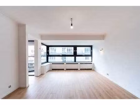 très bel appartement 2 chambres entièrement rénové - 100m2