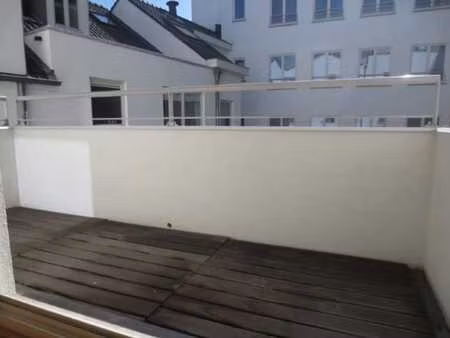 appartement 1 chambre situé au calme à 100m de la grand'plac