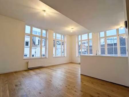bel appartement 3 chambres dans un bâtiment classé