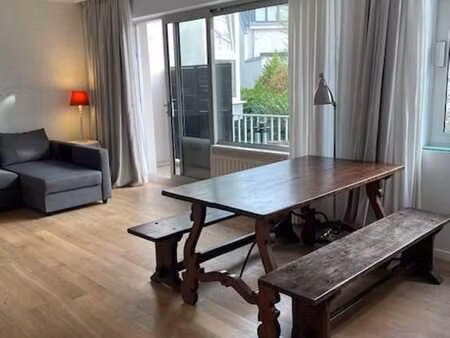 uccle / montjoie - lumineux studio avec terrasse plein sud