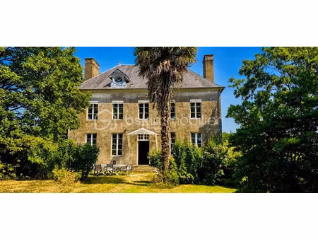 vente manoir 7 pièces 260 m² à fougeres (35300)  380 000 €