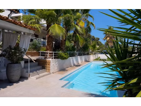 vente villa 6 pièces 203 m² à les pennes-mirabeau (13170)  789 500 €