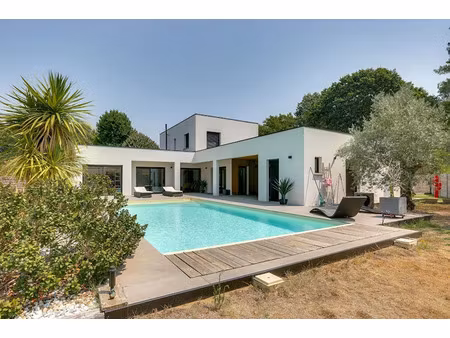 vente maison 7 pièces 227 m² à narrosse (40180)  930 000 €