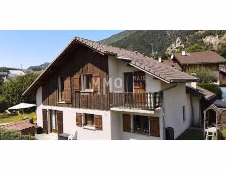 maison avec jardin et terrasse la plagne (73)