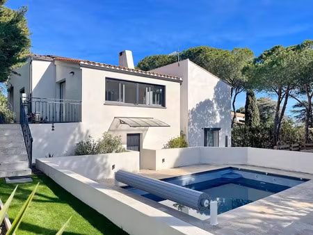 vente villa 8 pièces 180 m² à le cap d'agde (34300)  734 000 €