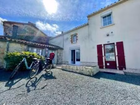 vente maison à sainte-hermine (85210) : à vendre / 136m² sainte-hermine