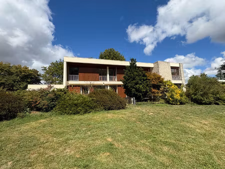 maison de luxe à vendre à fontaine-le-port
