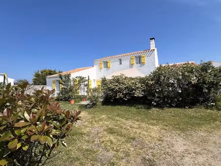 vente maison 8 pièces 154 m² à l'ile-d'yeu (85350)  879 750 €