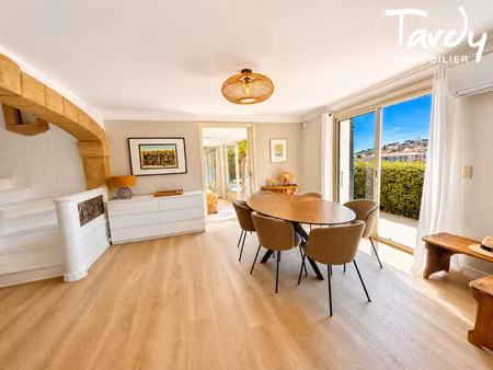 villa de luxe à vendre dans le quartier nord est
